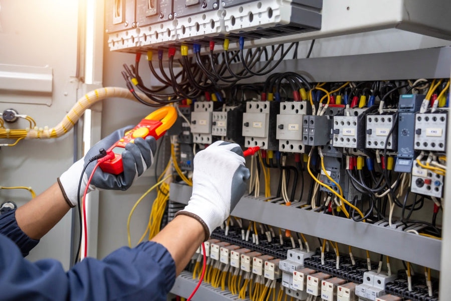 Electrical Maintenance Safety Tips Every Technician Should Follow